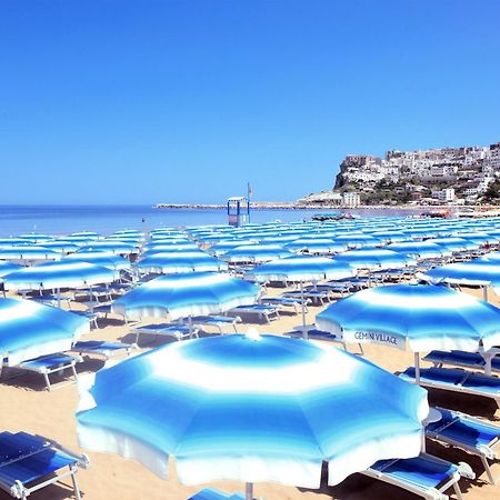 Gemini Luxury Rooms Peschici Exterior foto